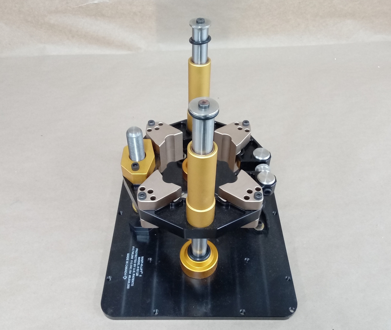 Outlet-INC-MAST-R-LIFT-II-A