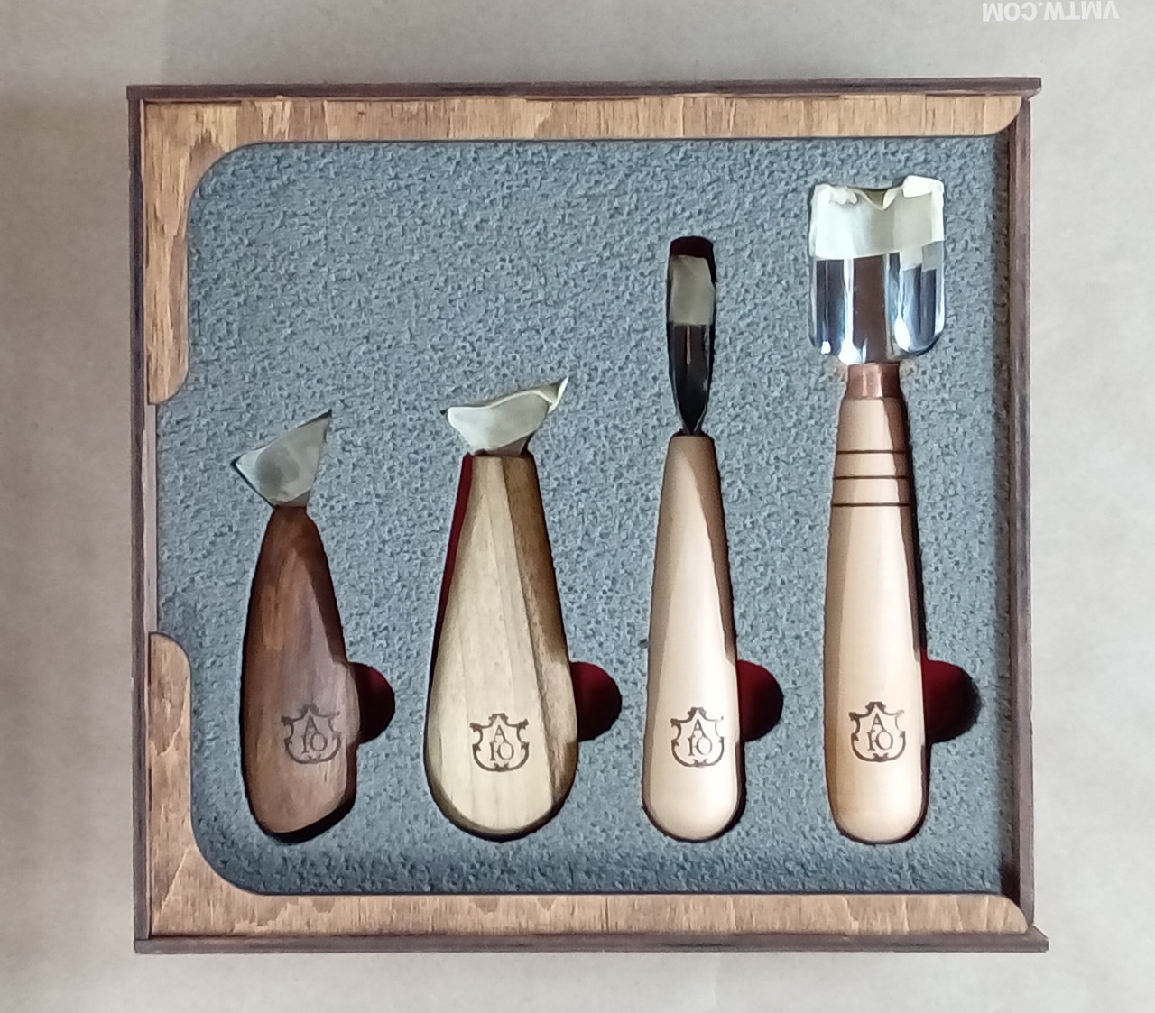 STRYI Chip carving set for experienced carvers as well as new to the hobby. Short tools from  Master carver Adolf Yurev (AY)