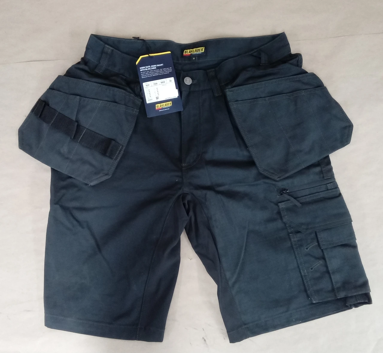 OUTLET-BLK-16371330990030-A