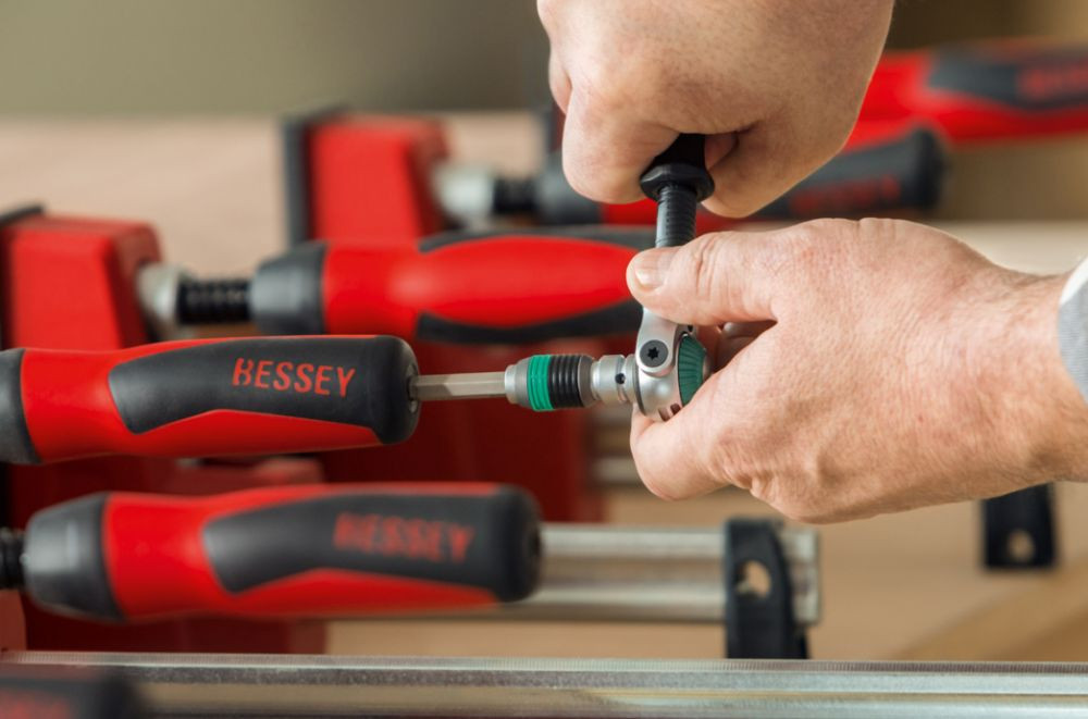 BESSEY KRE3518 PAIR 18" K Body REVO Parallel Bar Clamp Now With Hex Key Clamping