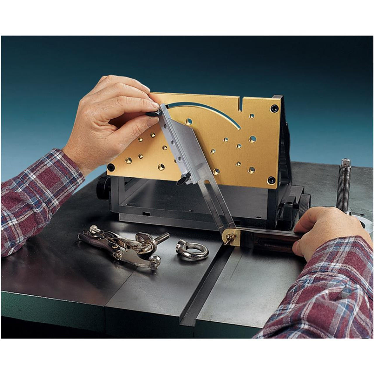 Shop Fox W1500 Solid Aluminum Right Angle Jig