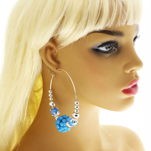 Silvertone earring with large beaded ball 12E8050C
