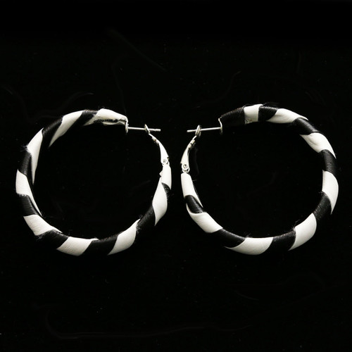 Black & White Striped Hoop Earrings E9113