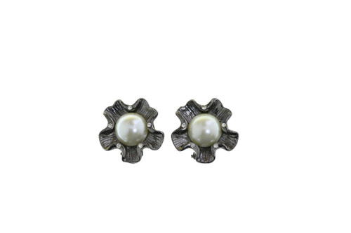 Large Imitation Pearl Flower Clip-On Earrings Gray - C327