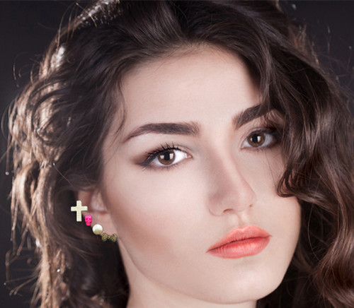 MULTIPLE EARRINGS ME1202C