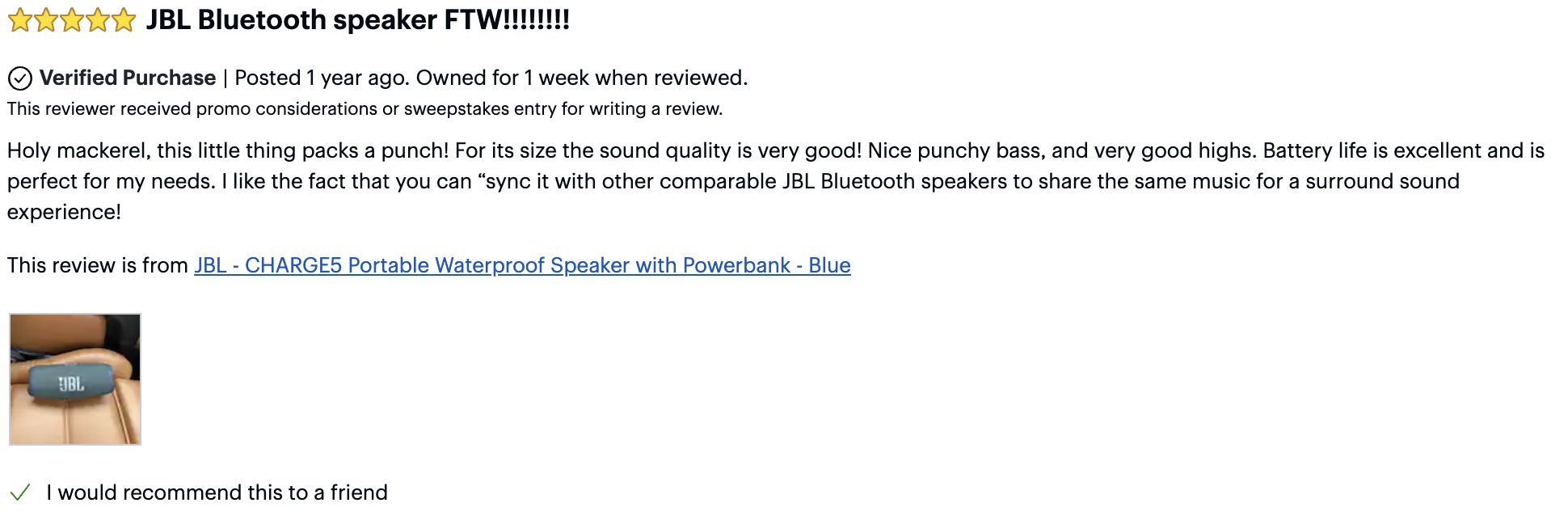 Customer review praising the JBL Charge 5 Bluetooth speaker for its strong bass, clear sound, long battery life, and pairing capability.