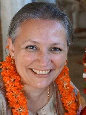 melina-mishra-300x400.jpg melina-mishra-300x400.jpg