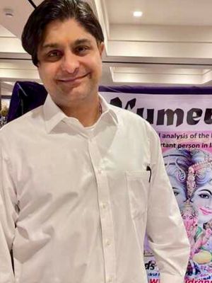 sanjay-khanna-300x400.jpg sanjay-khanna-300x400.jpg