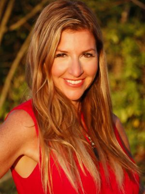sarah-breskman-cosme-book-awards-hs-2025.jpg