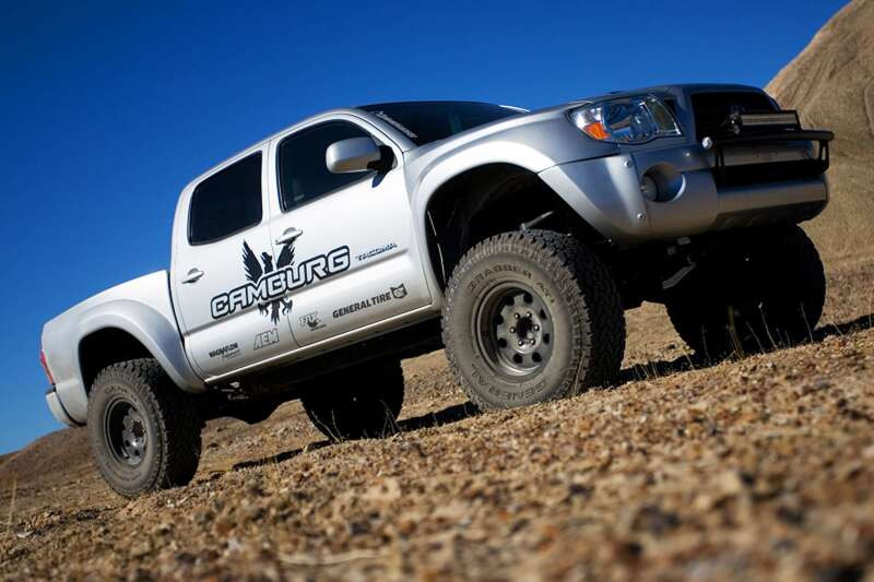 Camburg 16-23 Toyota Tacoma 2wd/4wd Race Series L/T Kit (UNI UCA) - CAM-310101-U Photo - lifestyle view