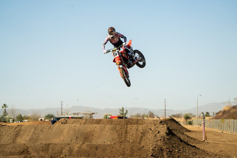 Eibach 04-16 Yamaha WR450F EMS Fork Spring Kit - 905.044.1 Photo - lifestyle view