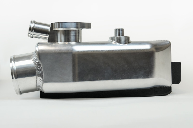 CSF 16-19 Ferrari 488 GTB/Spider 19-20 Pista High Performance Intercooler System - Raw - 8210 Photo - out of package