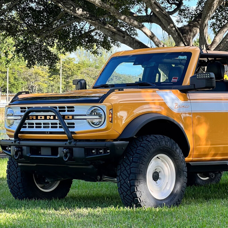 Oracle 21-23 Ford Bronco LED Off-Road Side Mirror Ditch Lights - 5894-001 Photo - lifestyle view