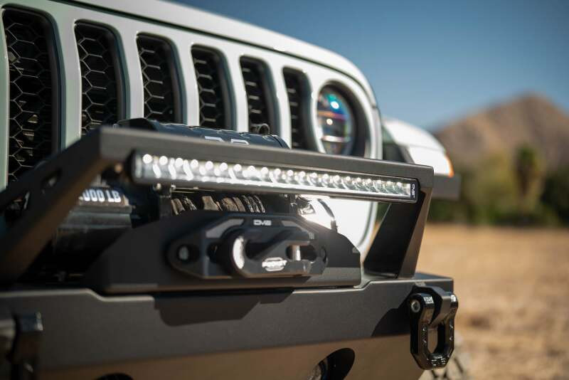 DV8 Offroad 20in Halo Elite Single Row Light Bar with Accent Light - White/Amber - BE20SW105W-H Photo - out of package