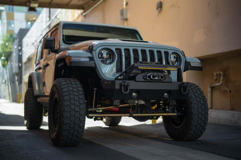 DV8 Offroad 20in Halo Elite Single Row Light Bar with Accent Light - White/Amber - BE20SW105W-H Photo - out of package