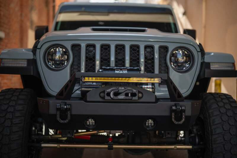 DV8 Offroad 20in Halo Elite Single Row Light Bar with Accent Light - White/Amber - BE20SW105W-H Photo - out of package