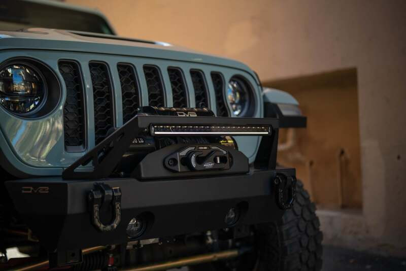 DV8 Offroad 20in Halo Elite Single Row Light Bar with Accent Light - White/Amber - BE20SW105W-H Photo - out of package