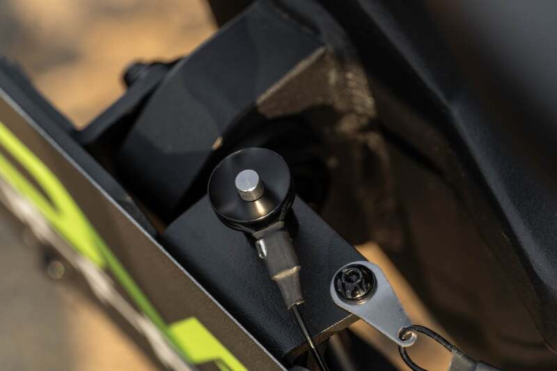 DV8 Offroad Universal Quick Release D-Ring License Plate Mount - LPUN-01 Photo - out of package