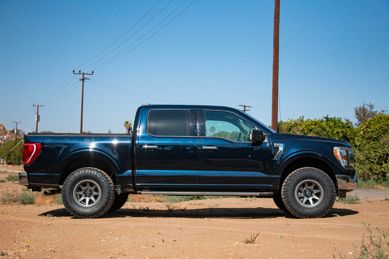 ICON 21-23 Ford F150 4WD 0-2.75in 2.5 VS RR CDEV Coilover Kit - 91823E Photo - lifestyle view