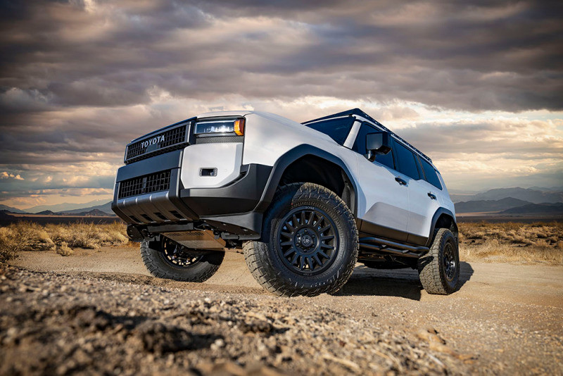 ICON 2024 Toyota Land Cruiser 250 Series Stage 2 Tubular Suspension System, 1.25-3in Lift - K53362T Photo - lifestyle view