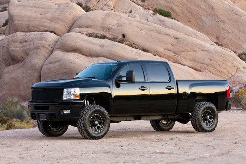 Fabtech 11-19 GM C/K2500HD/3500HD 4in Ultimate System w/DL Shocks - FTS21199 Photo - Mounted