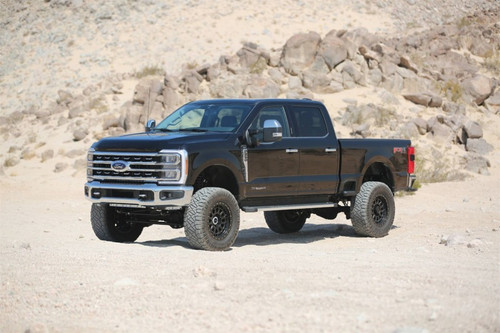 Fabtech 05-07 Ford F250/350 4WD 6in Coil Spring Kit - Black - FTS22024BK Photo - Primary