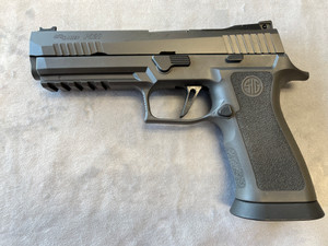 7079: SIG SAUER - P320-M18