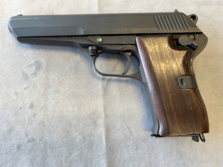 7799: CZ - CZ 52
