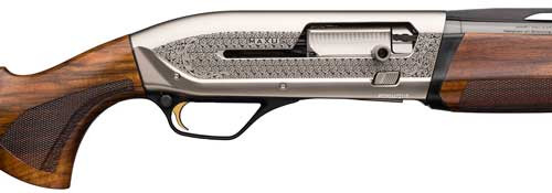 Browning Maxus II Ultimate 12 Gauge Semi-Auto Shotgun with Walnut Stock and Blued Finish