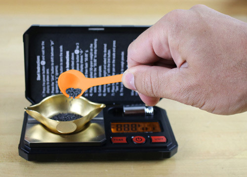 Lyman Digi Touch 1500 Scale – Electronic Reloading Powder Scale with Rechargeable Battery