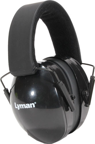 Lyman Essential Handgun Shooting Accessories Set with Nylon Range Bag – Caliber .380/9mm/.38/.357
