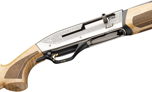 Browning Maxus II Ultimate 12 Gauge Semi-Auto Shotgun with AAAA Grade Maple Stock