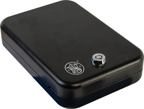 S&W HANDGUN VAULT BLACK W/S&W LOGO LOCKABLE