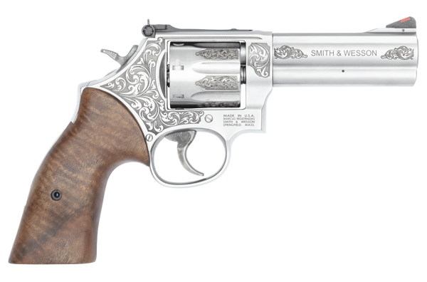 Smith & Wesson M686 .357 Magnum / .38 Special, 4.13" Barrel, 7, Engraved Stainless