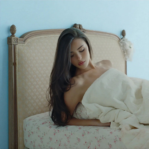 MADISON BEER - Locket LP (Alternative Cover)