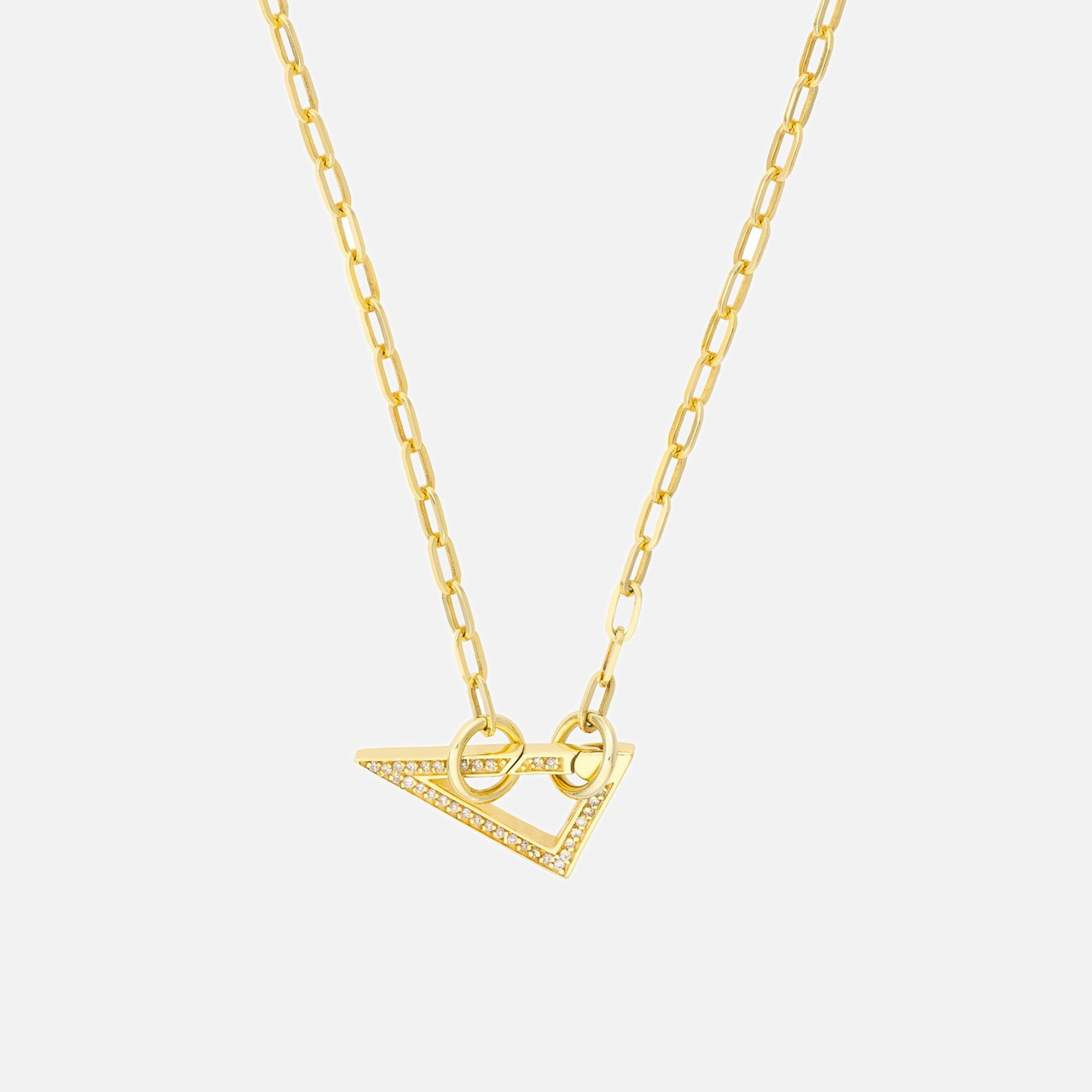 Add sun-soaked tones to your look with this clasp closure. Attach it to a classic triangle pendant charm necklace or a paperclip chain.