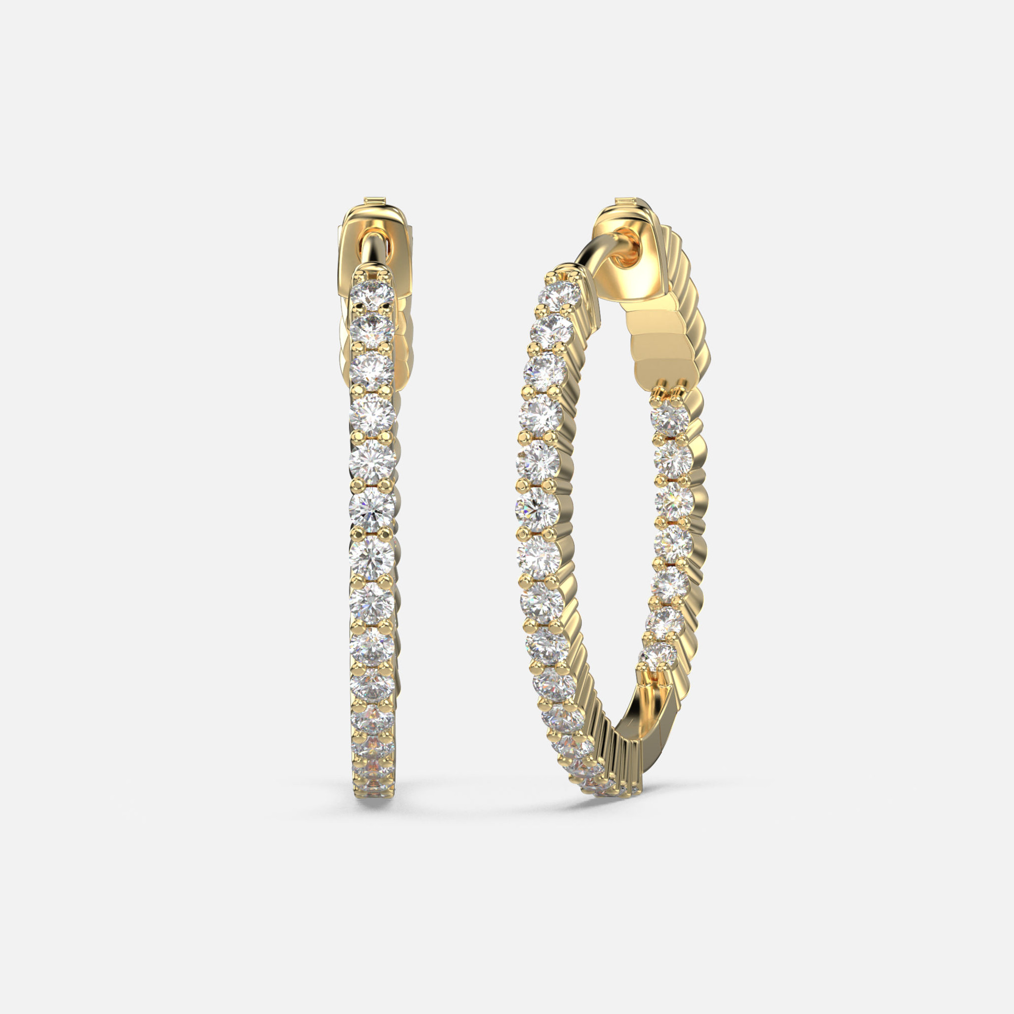 Mini pendientes de aro con diamante interior y exterior: Elegantes y brillantes de oro de 10k, asegurados con un escultural cierre de bisagra.