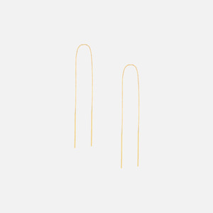 These bar threader earrings are consciously made in shiny 14k solid gold to last you a lifetime.