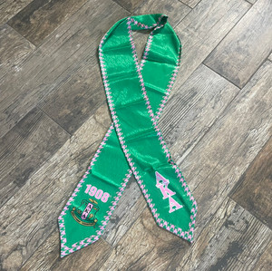 Alpha Kappa Alpha Houndstooth Stole -green w/ houndstooth trim Alpha Kappa Alpha Houndstooth Stole -green w/ houndstooth trim