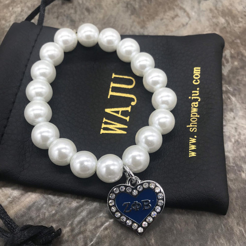 Pearl Bracelet with Zeta Heart charm