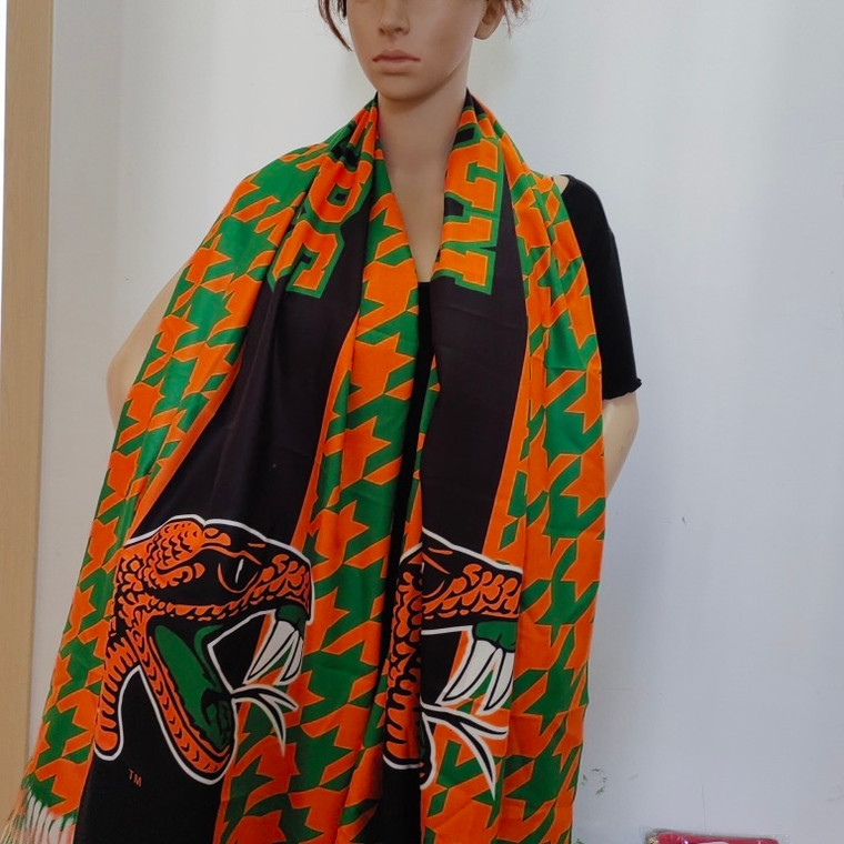 Rattlers Shawl- Houndstooth print