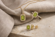 Peridot: The August Birthstone That Forms in the Earth's Mantle