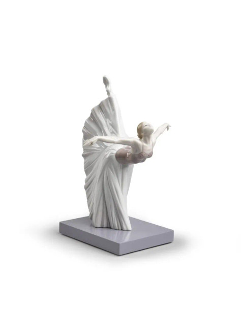 Lladro Giselle Arabesque Ballet Figurine