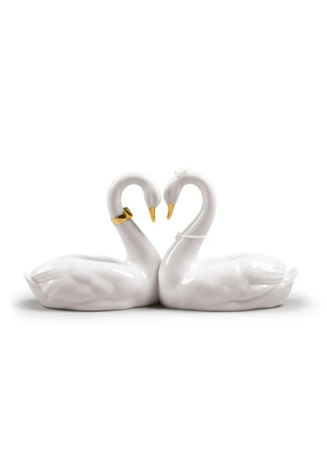 Lladro Endless Love Swans Figurine. Golden Luster