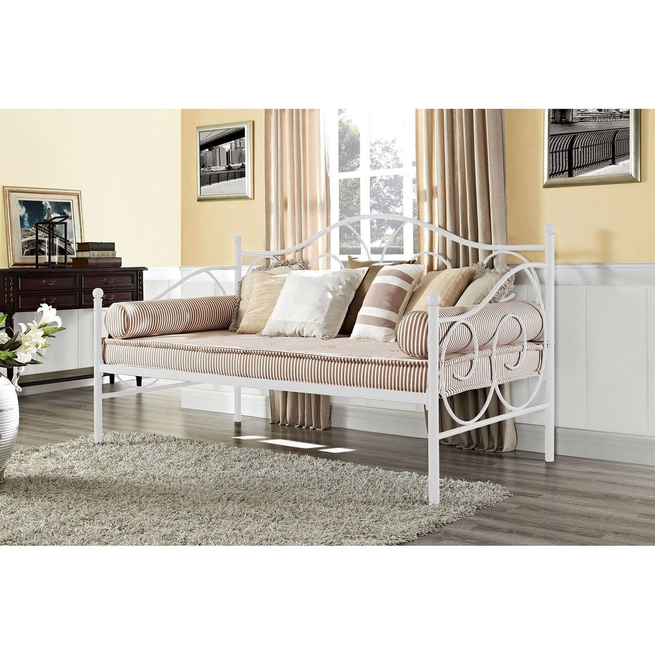 Twin White Metal Daybed with Scrolling Final Detailing - 400 lb Weight Limit