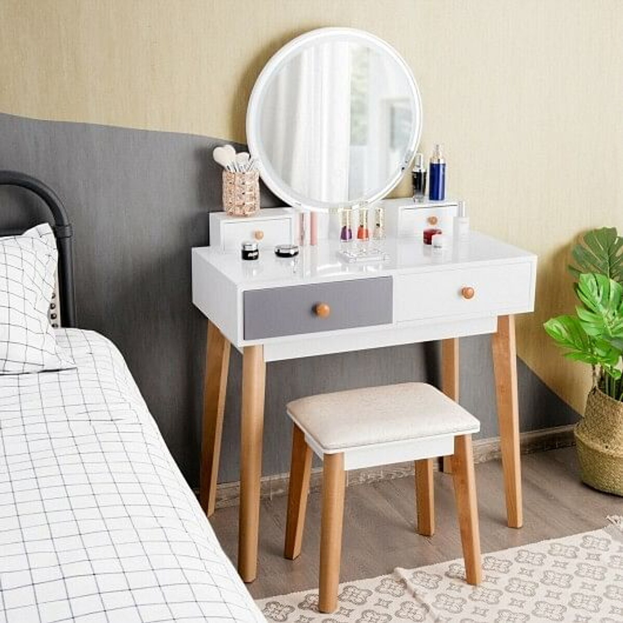 Makeup Dressing Table with 4 Drawers and Lighted Mirror