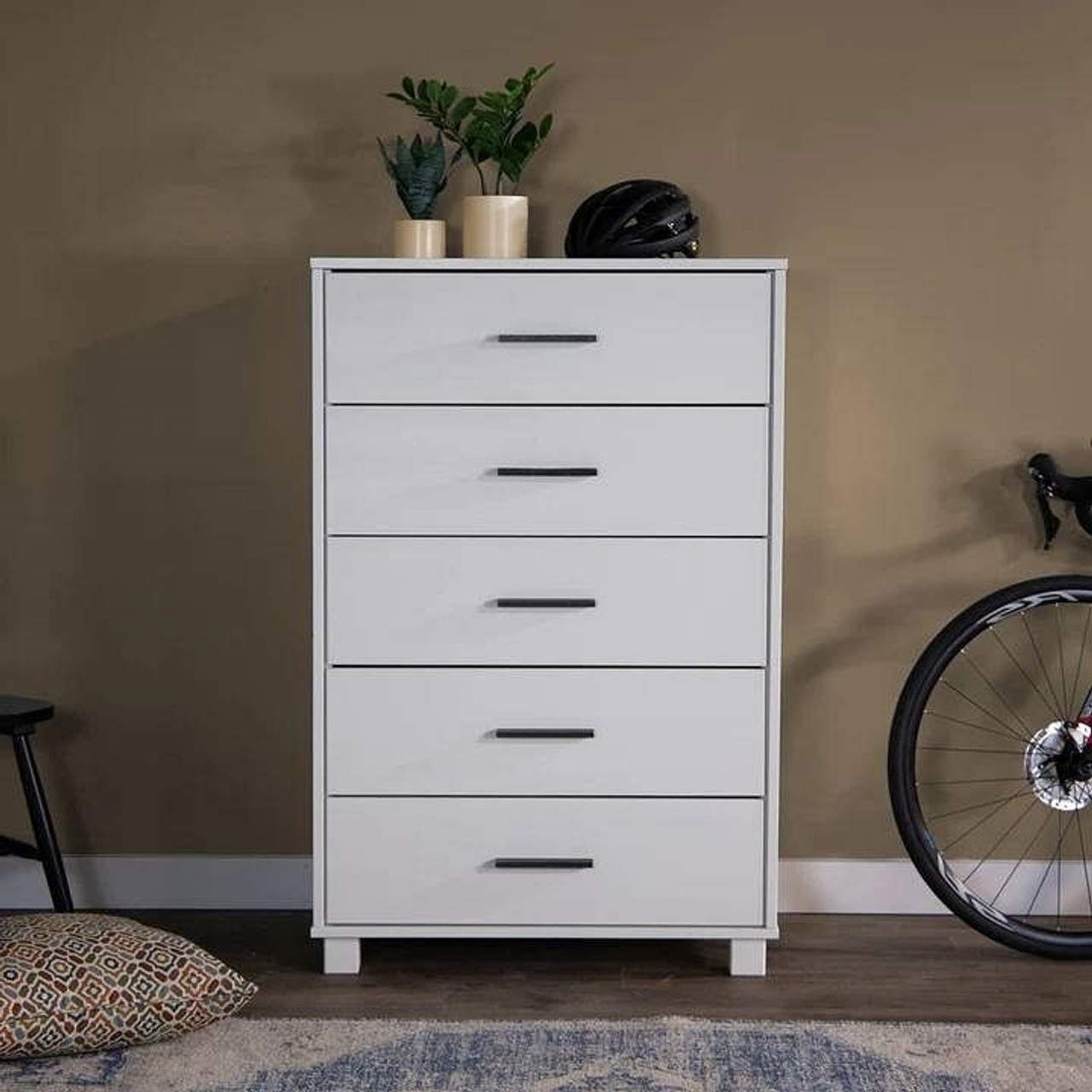 Modern Farmhouse Solid Wood 5 Drawer Bedroom Chest in White Wooden Finish