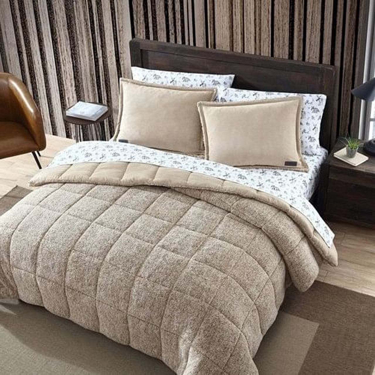 King Plush Sherpa Reversible Micro Suede Comforter Set in Beige