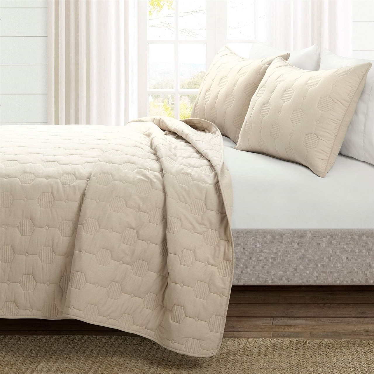 Full/Queen size Lightweight Beige Textured Cotton 3 Piece Quilt Set