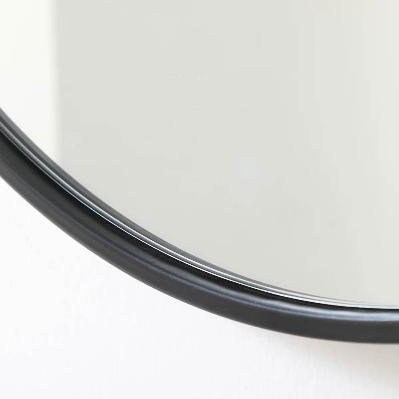 Round 18-inch Wall Mirror in Black - Living Room Bedroom Accent Bathroom Mirror